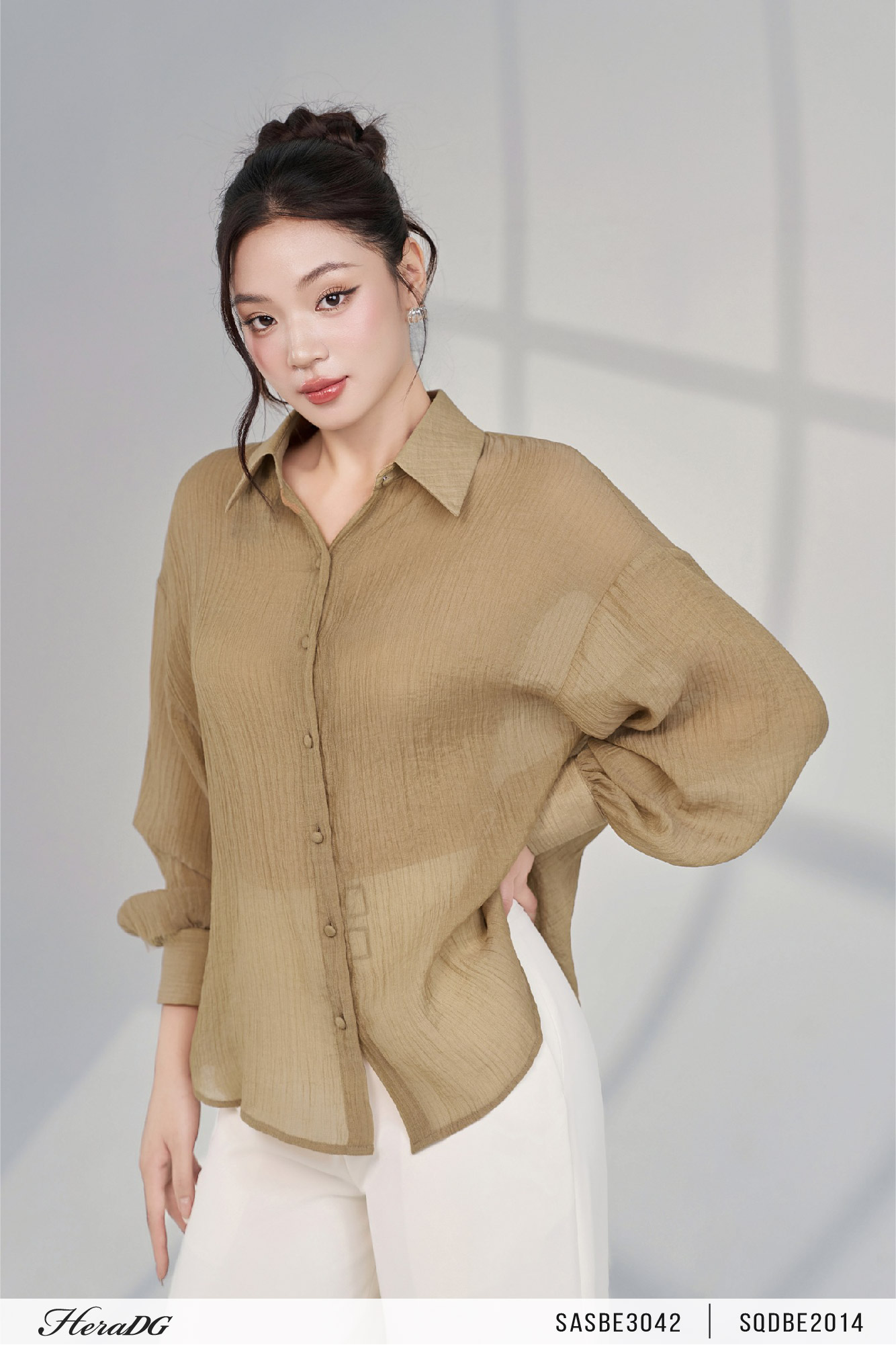 Ảnh của Áo sơ mi nơ lưng